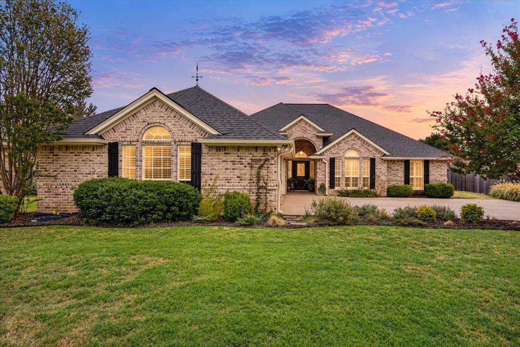 313  Casas Del Norte Street , Granbury, TX, 