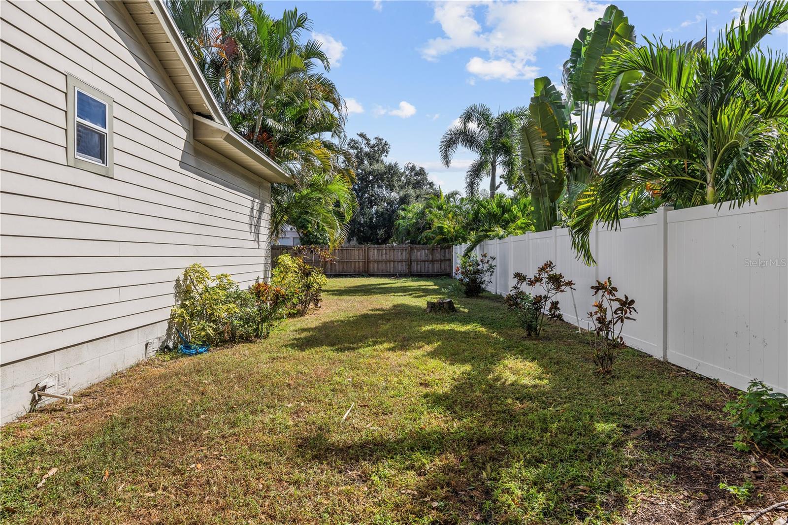 3808 W Granada Street