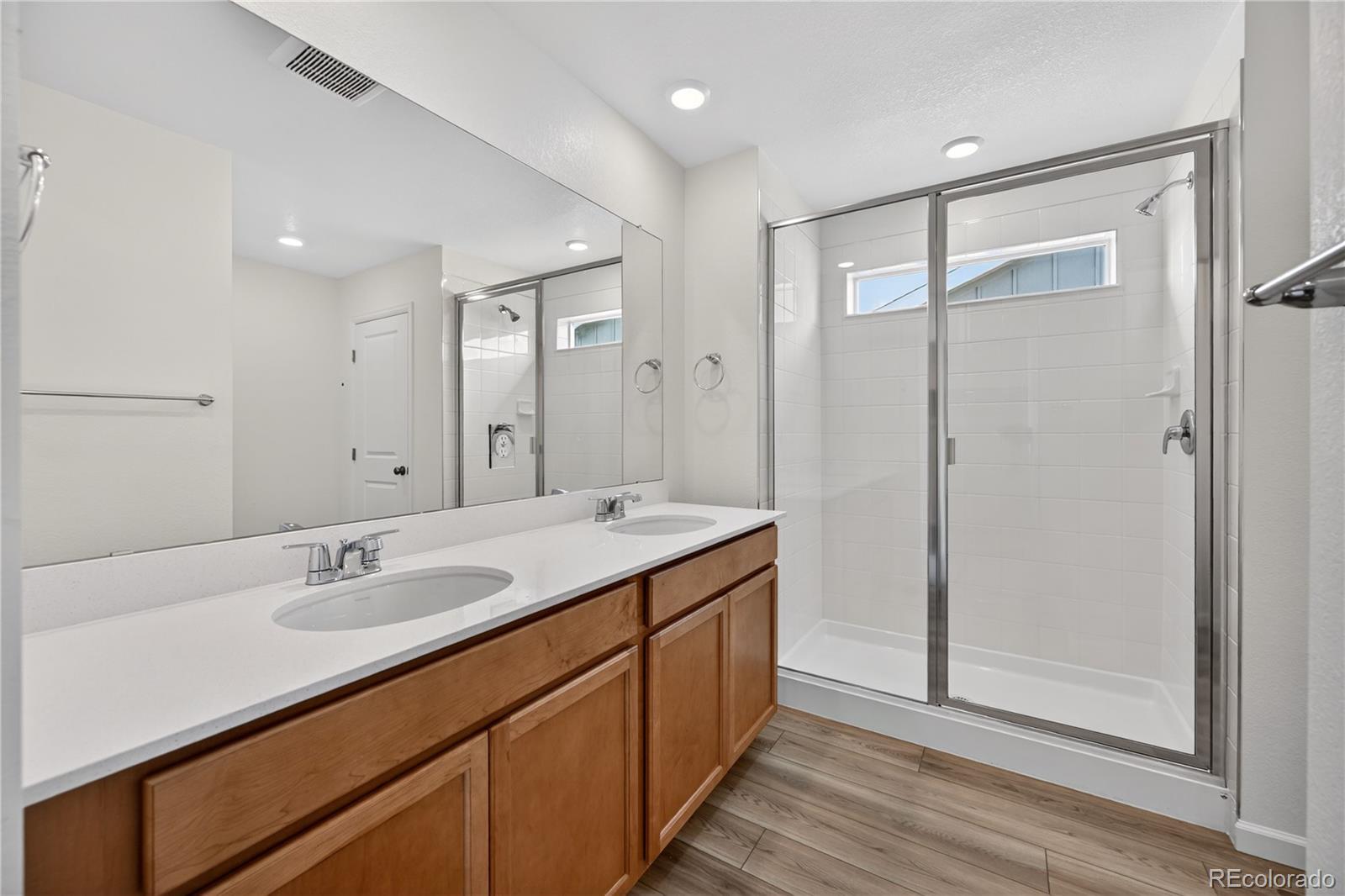 28430 E 4th Place