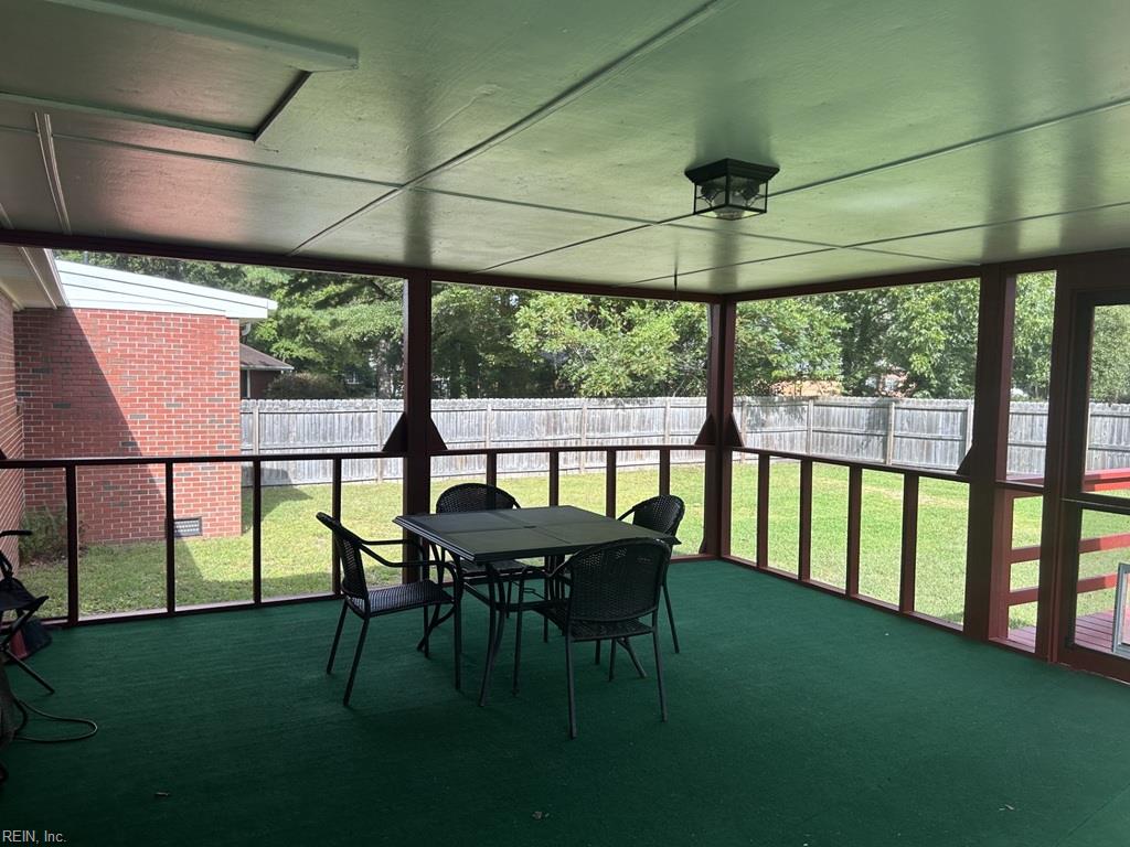 5214 Sweetbriar Circle