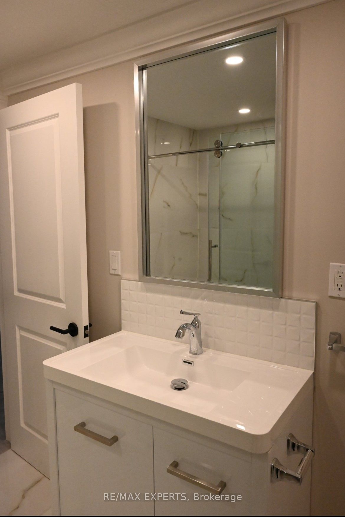 6 Cathcart Cres BASEMENT