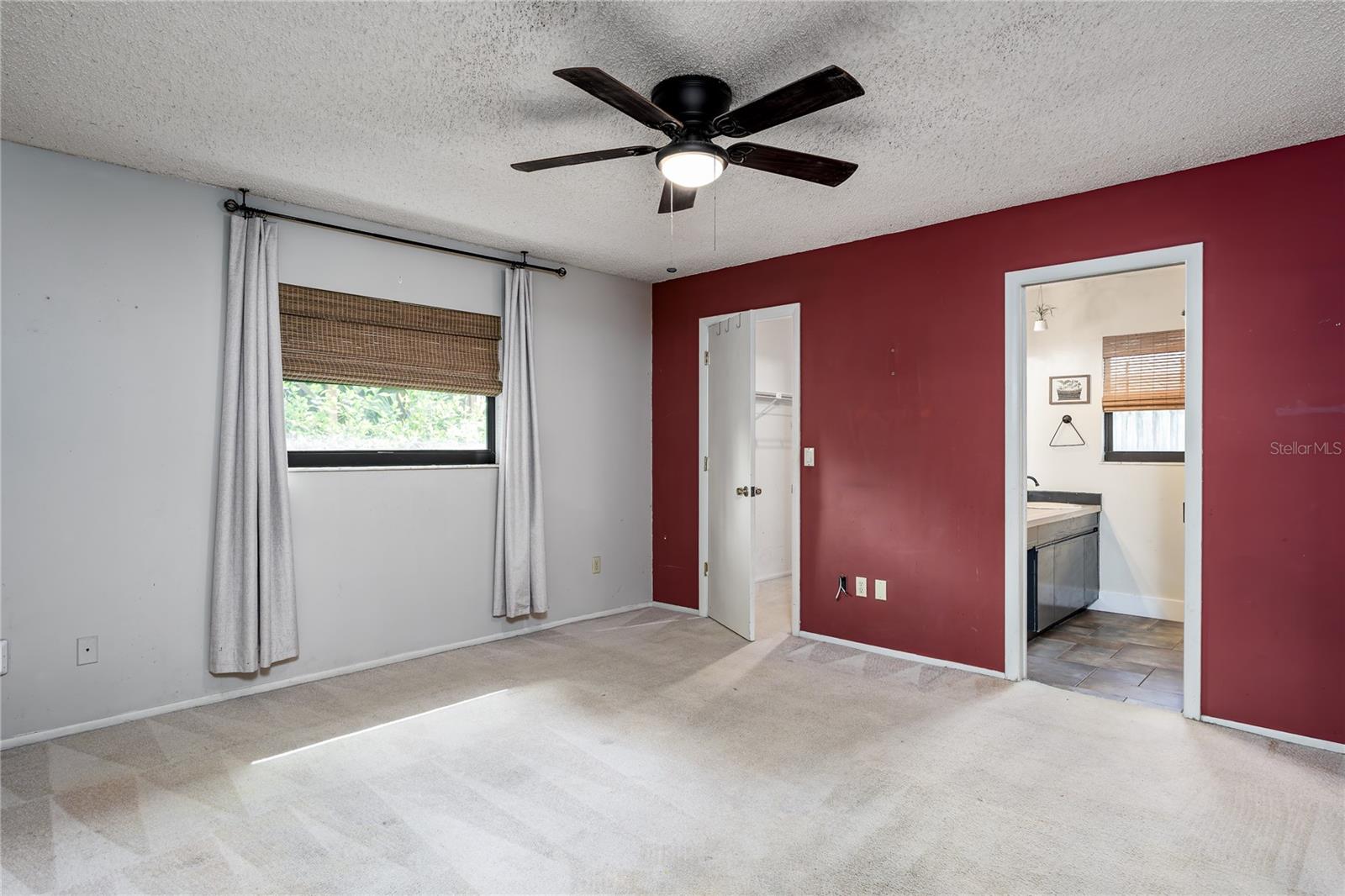 5012 Woodlawn Circle W