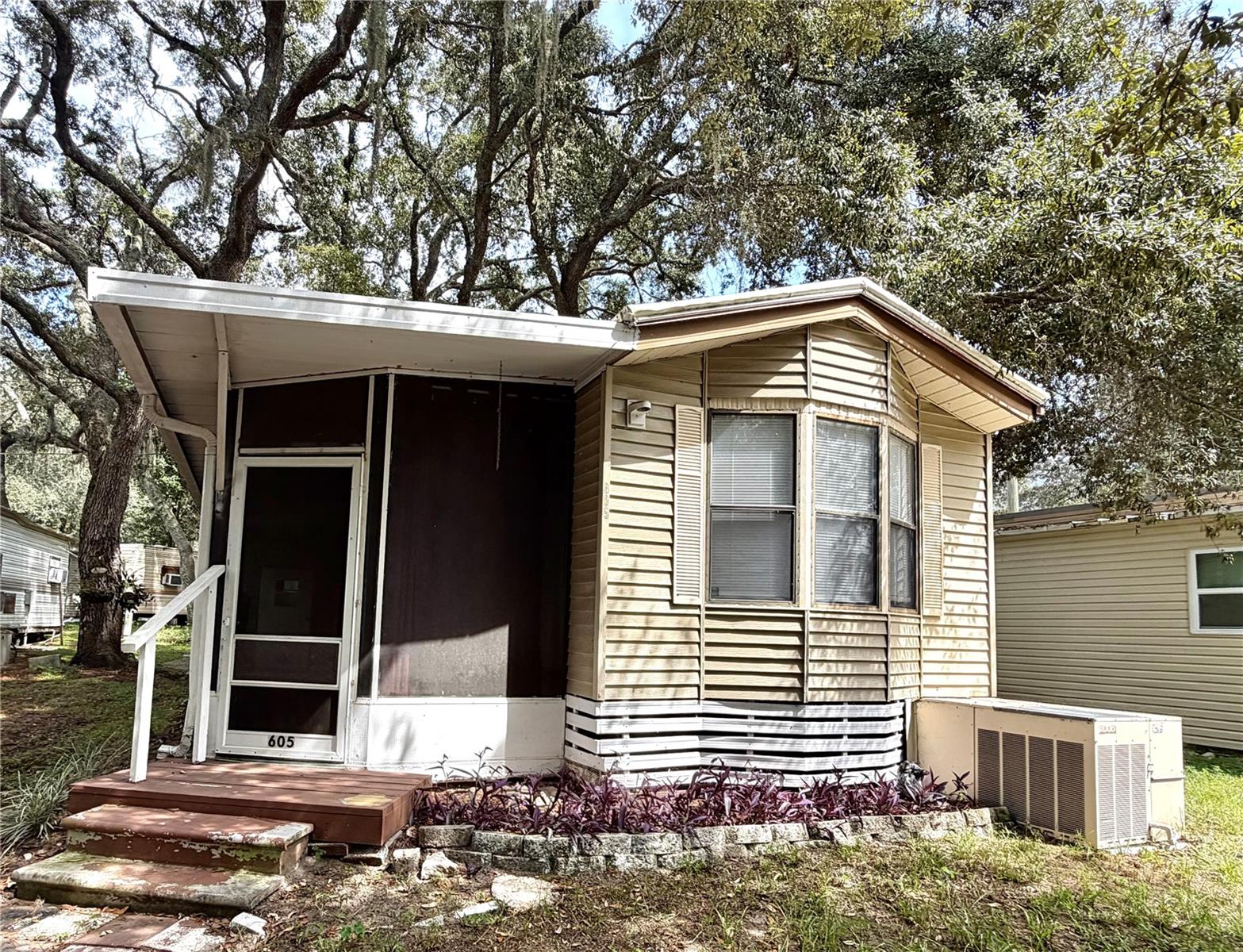3000 Clarcona Road 605