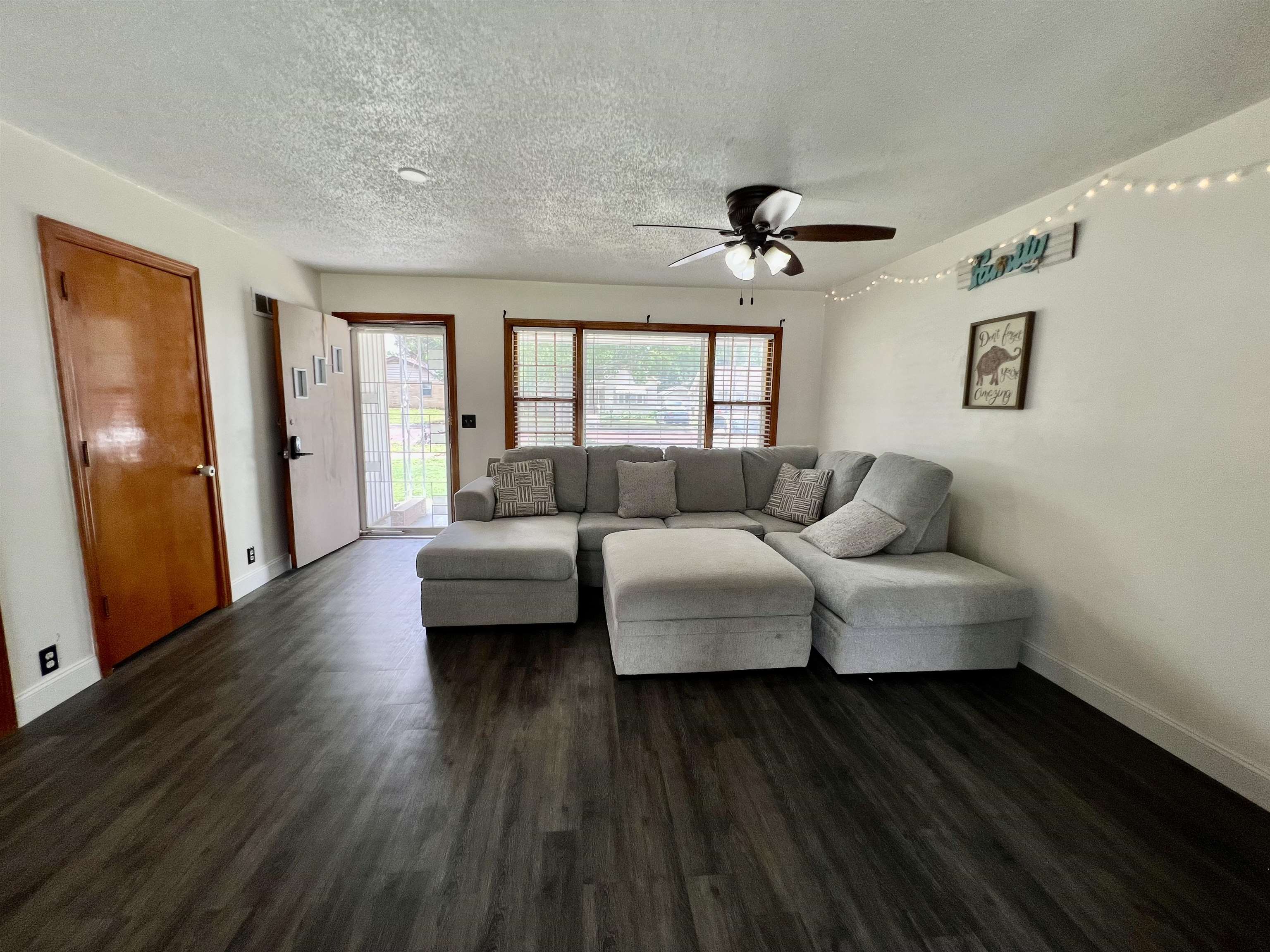 1208 N 2nd