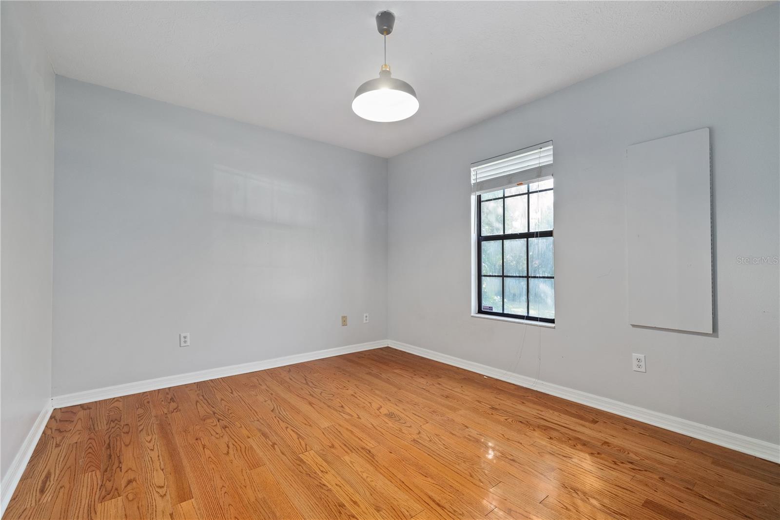 21015 4th Street