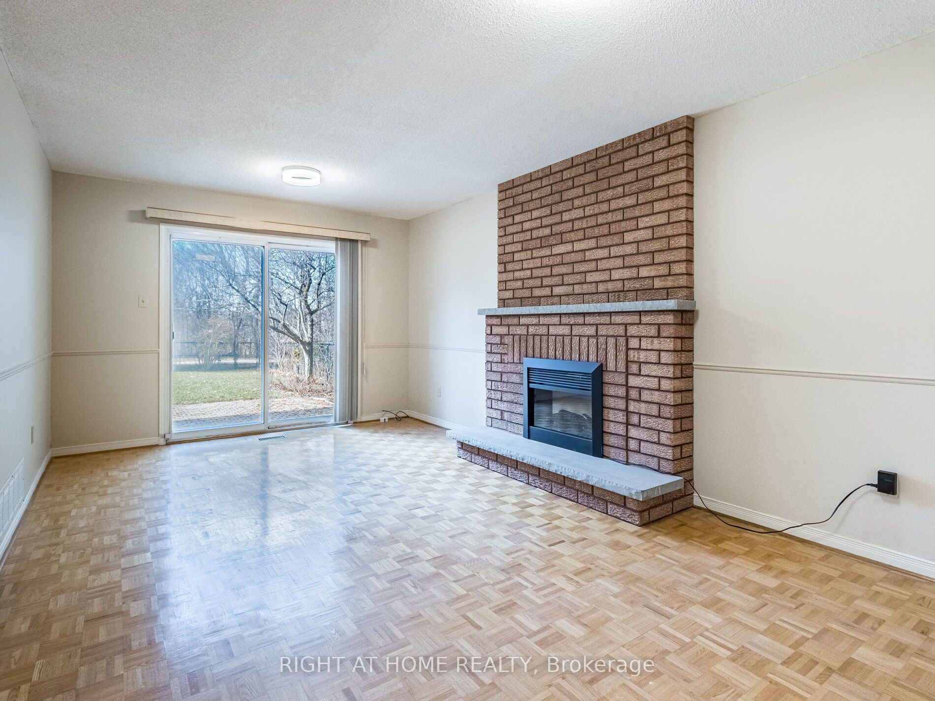 56 Turtlecreek Blvd
