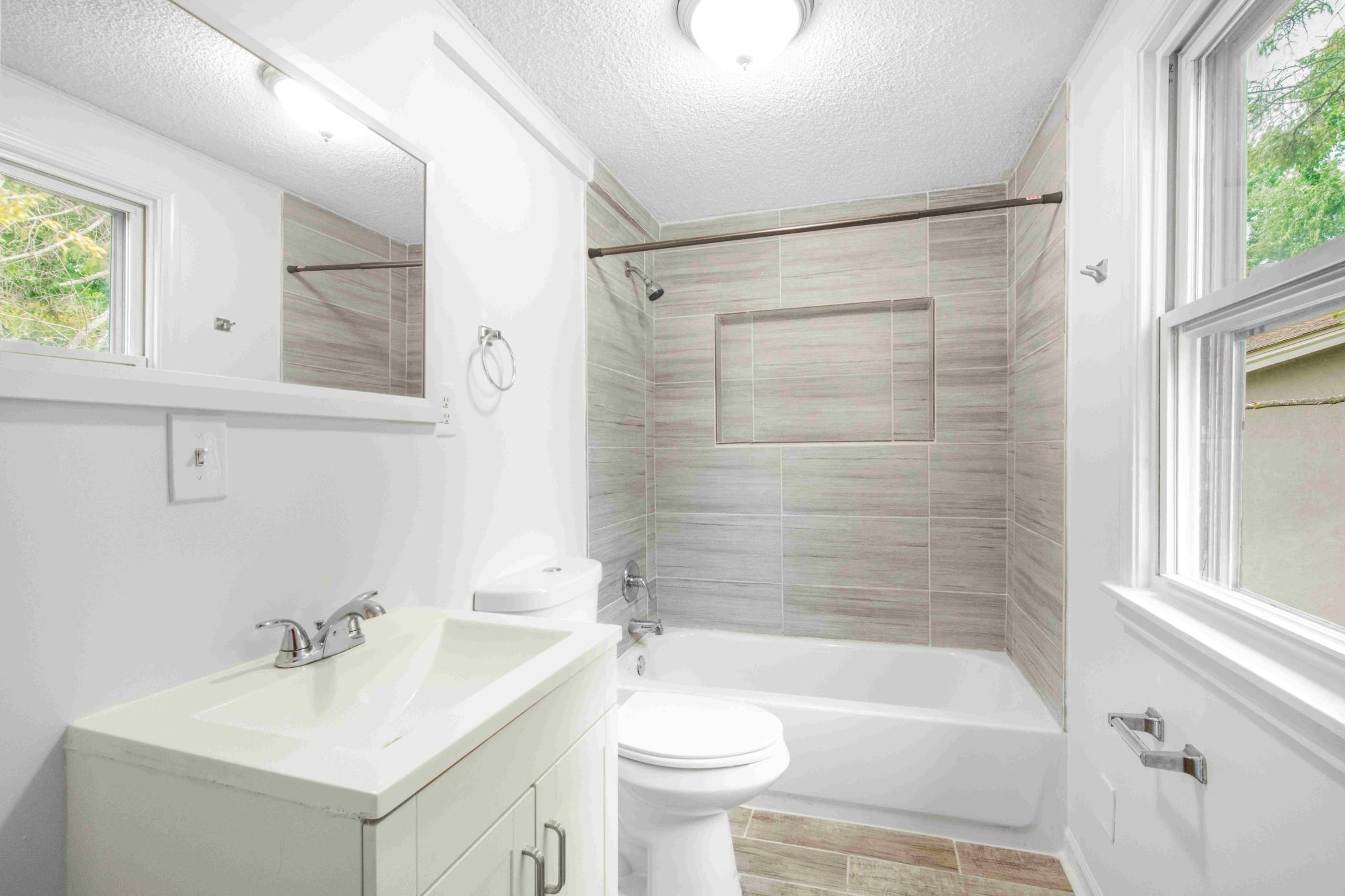 3080 Cleveland Avenue N