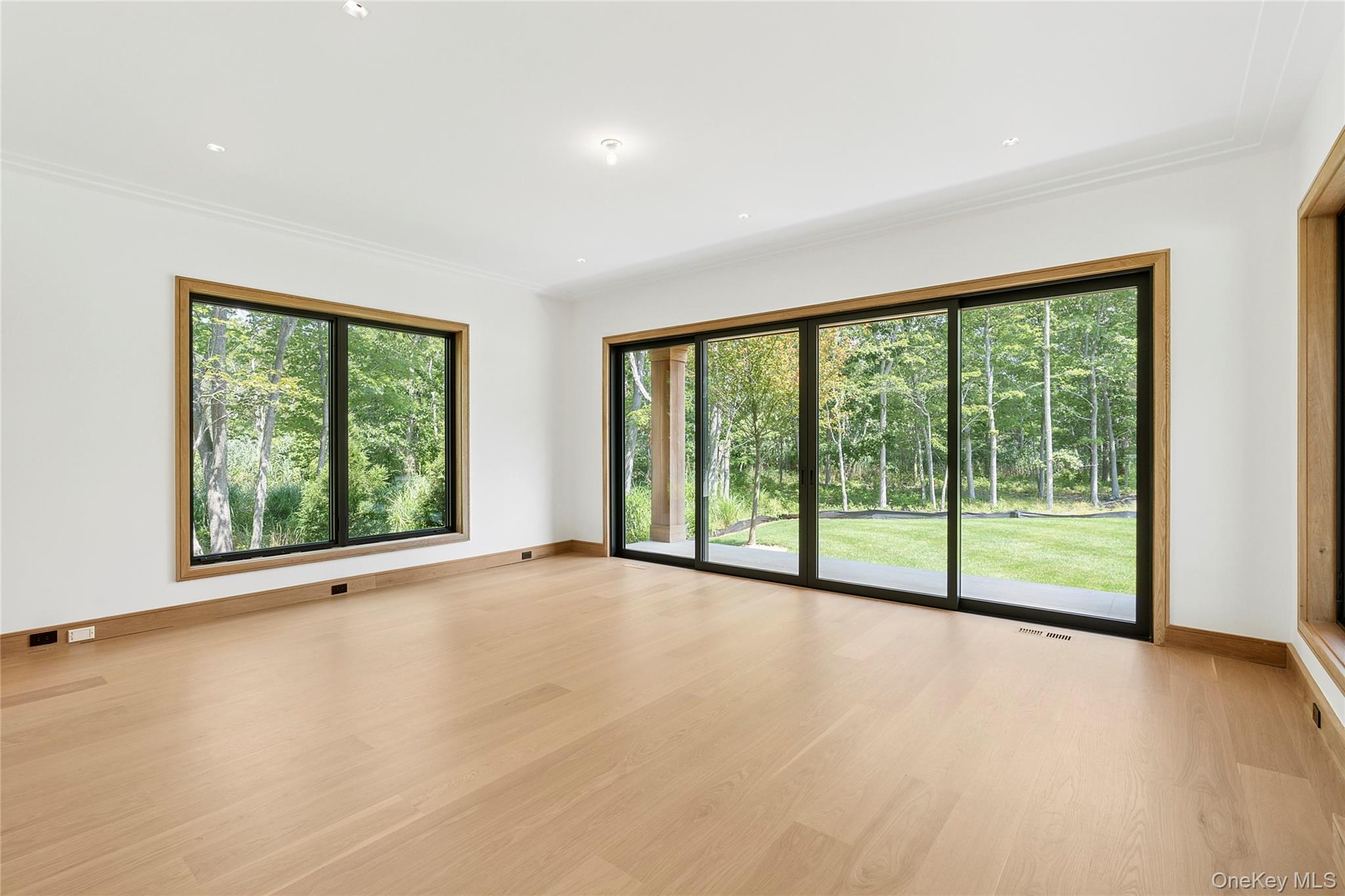 27 Fresh Pond Road