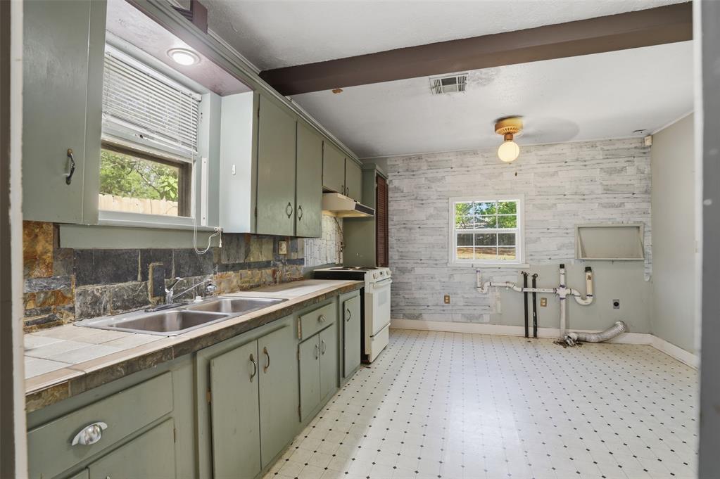 1809 NW 31st Street