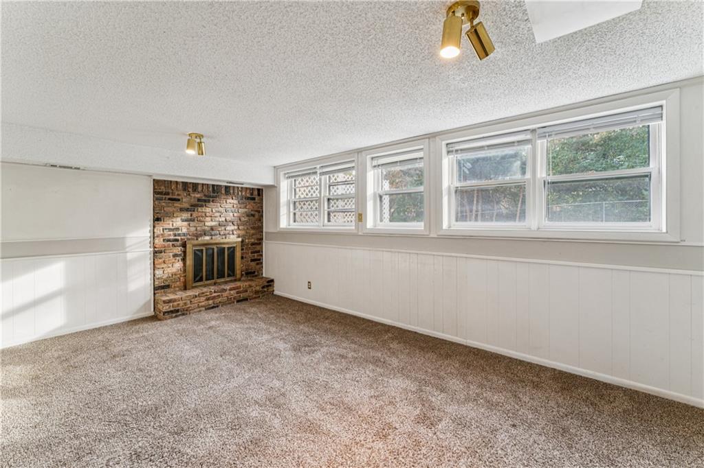 5007 Outlook Street