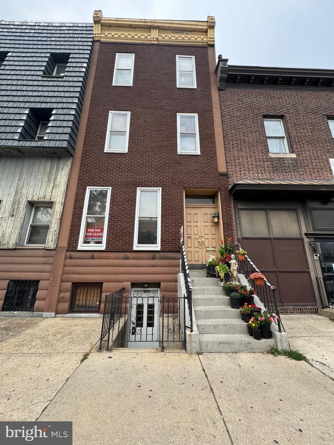 1806 S Broad Street 1F