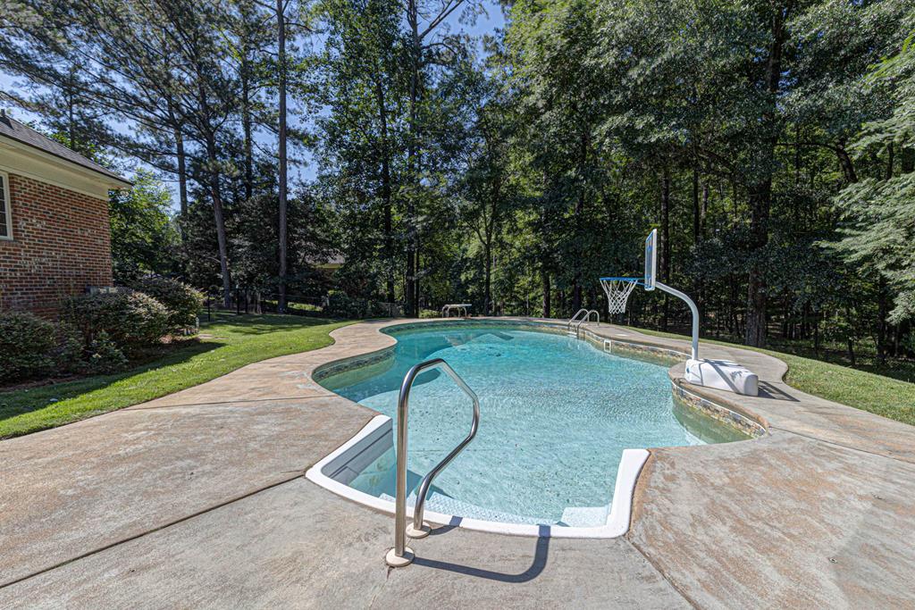 1205 Leaf Brook Drive