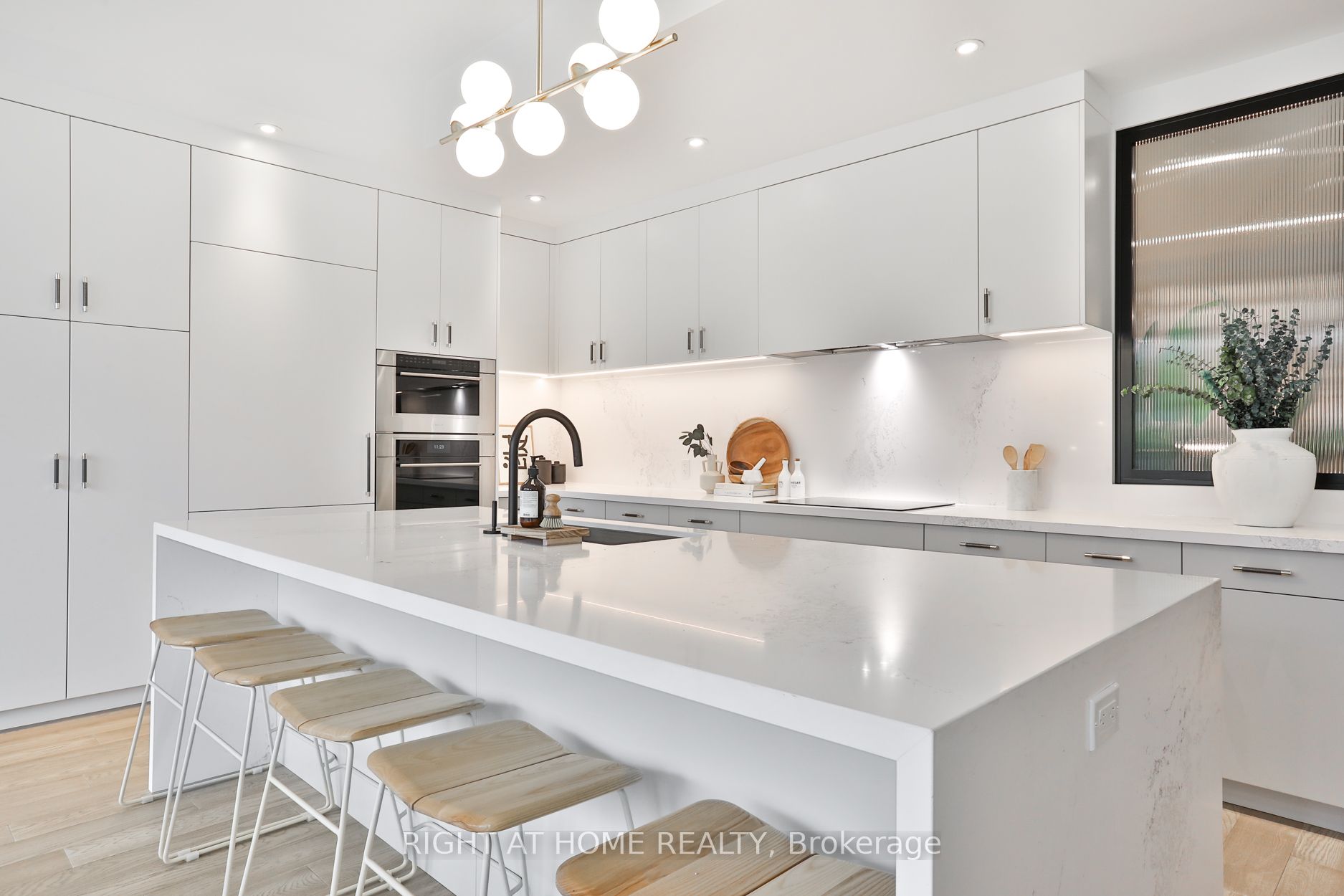 36 Birch Ave 302