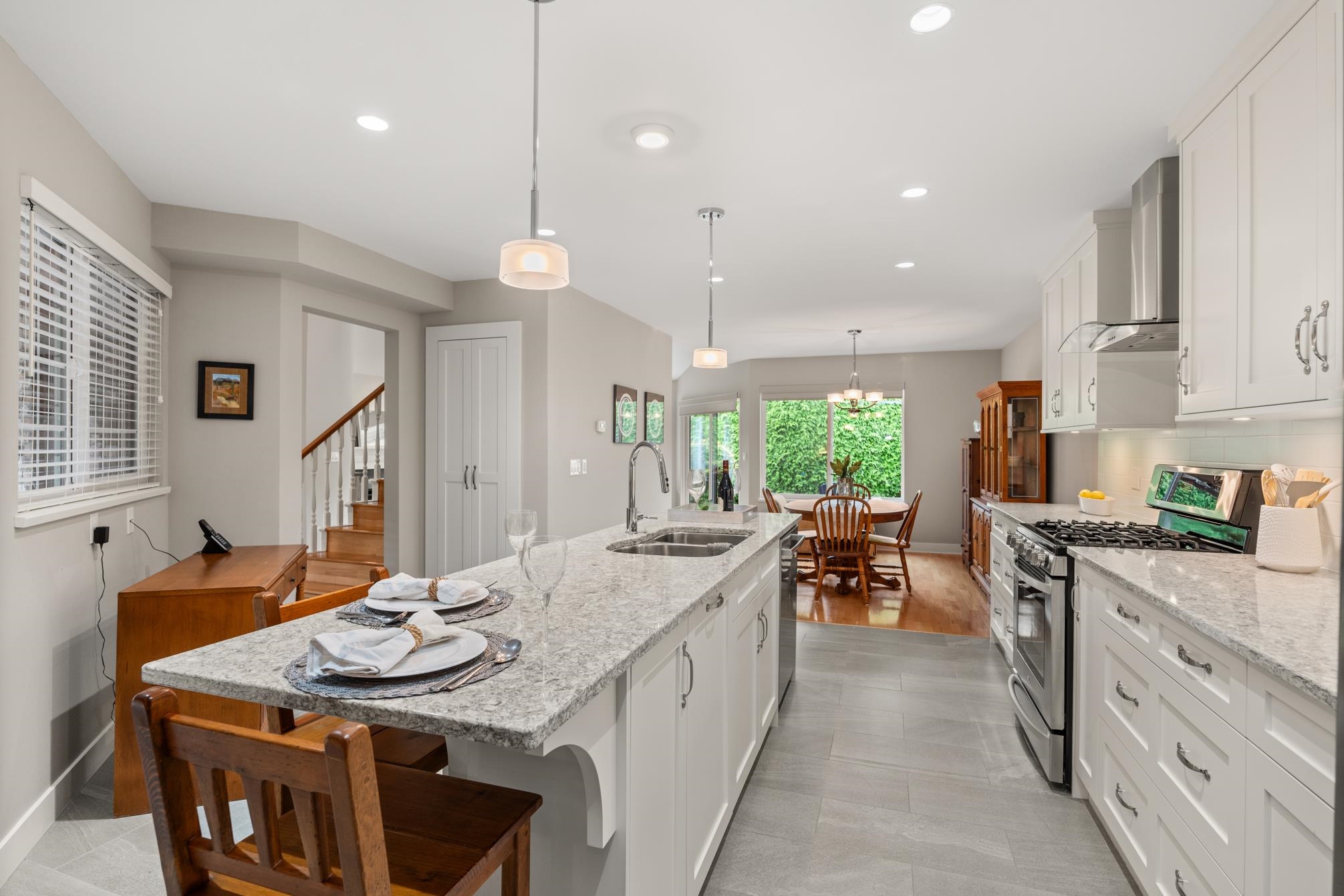 1854 Southmere Crescent 1
