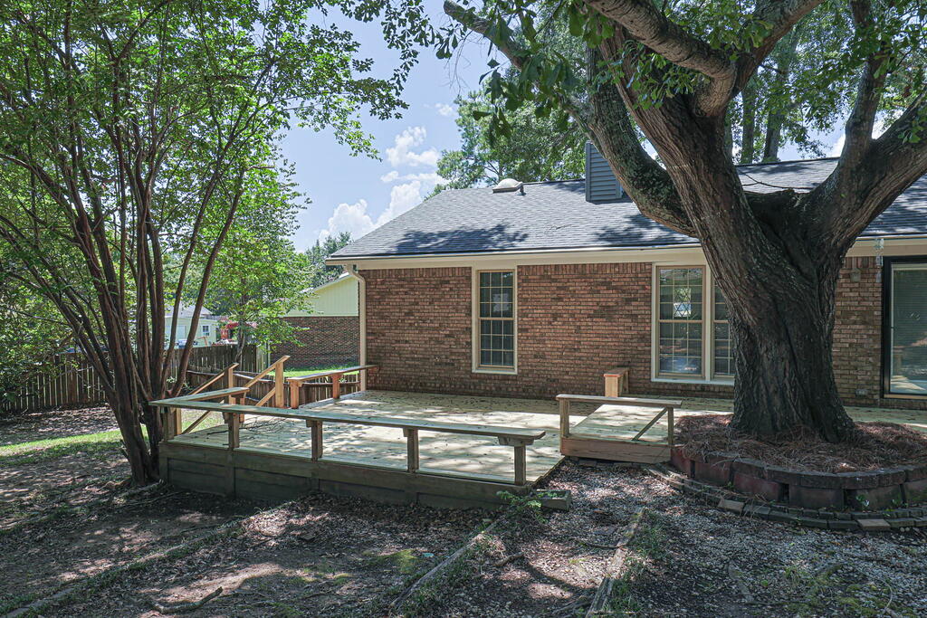 3 North Theri Ct