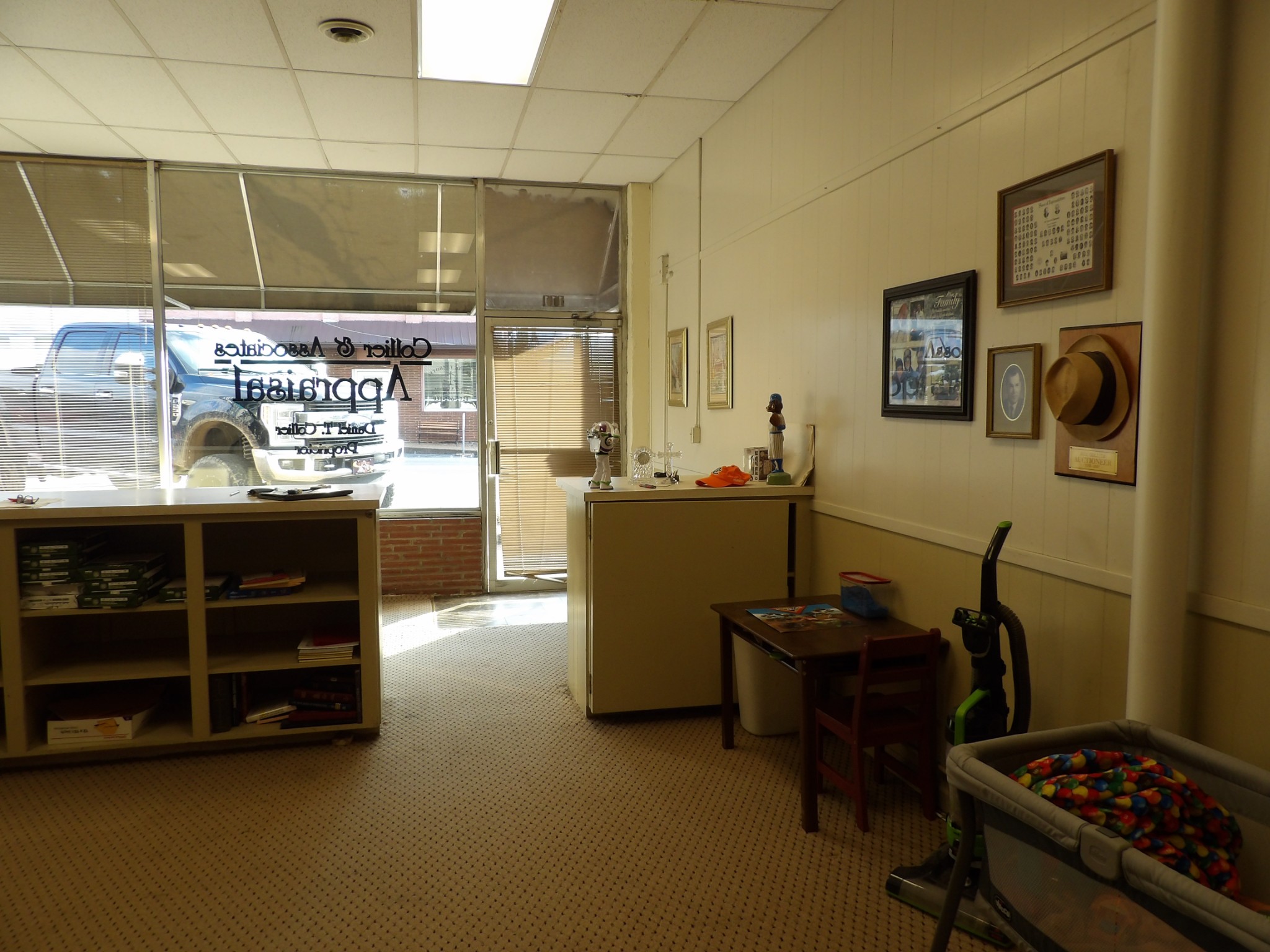 111 W Main St