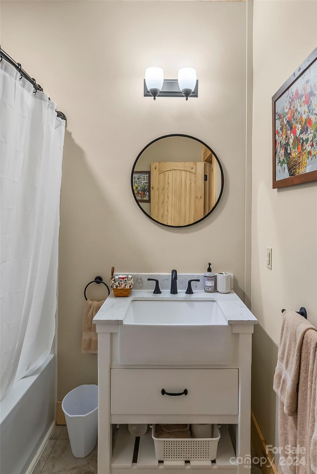 573 Lakeview Trail