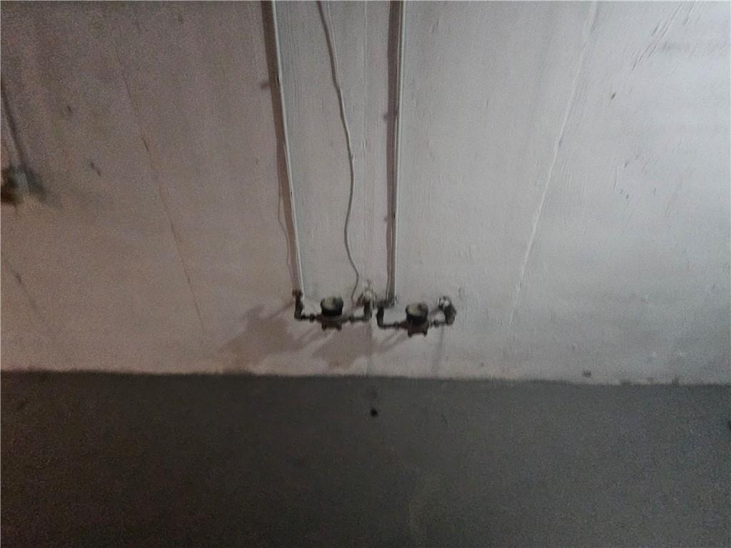 800 - 802 E 75th Terrace