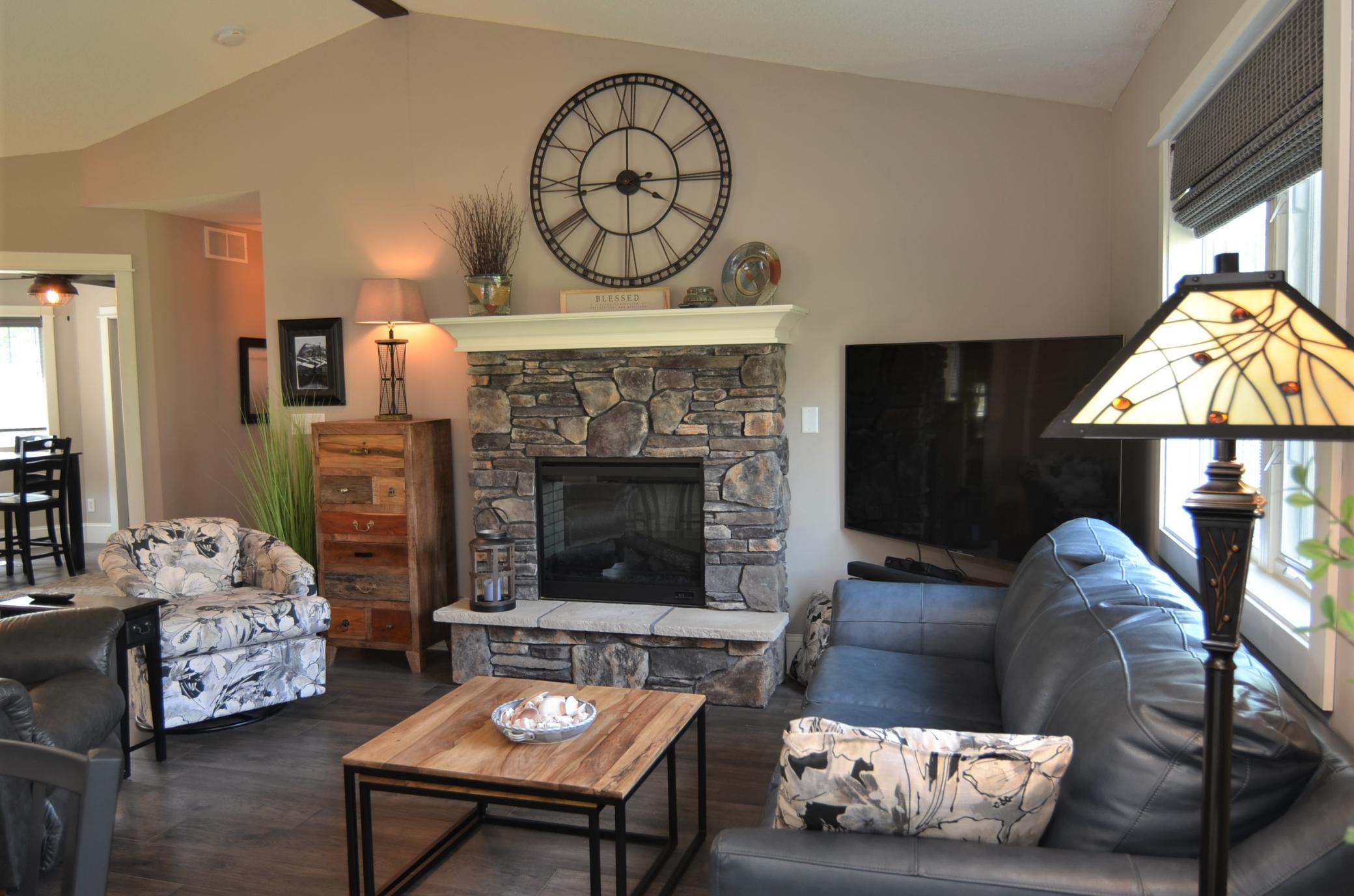 821 Aurora Circle
