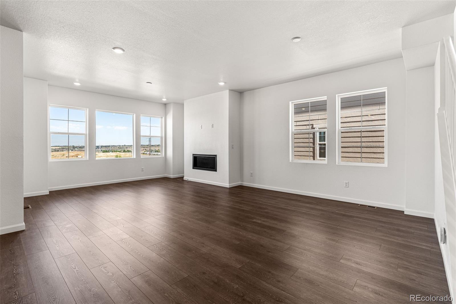 8942 Whiteclover Street