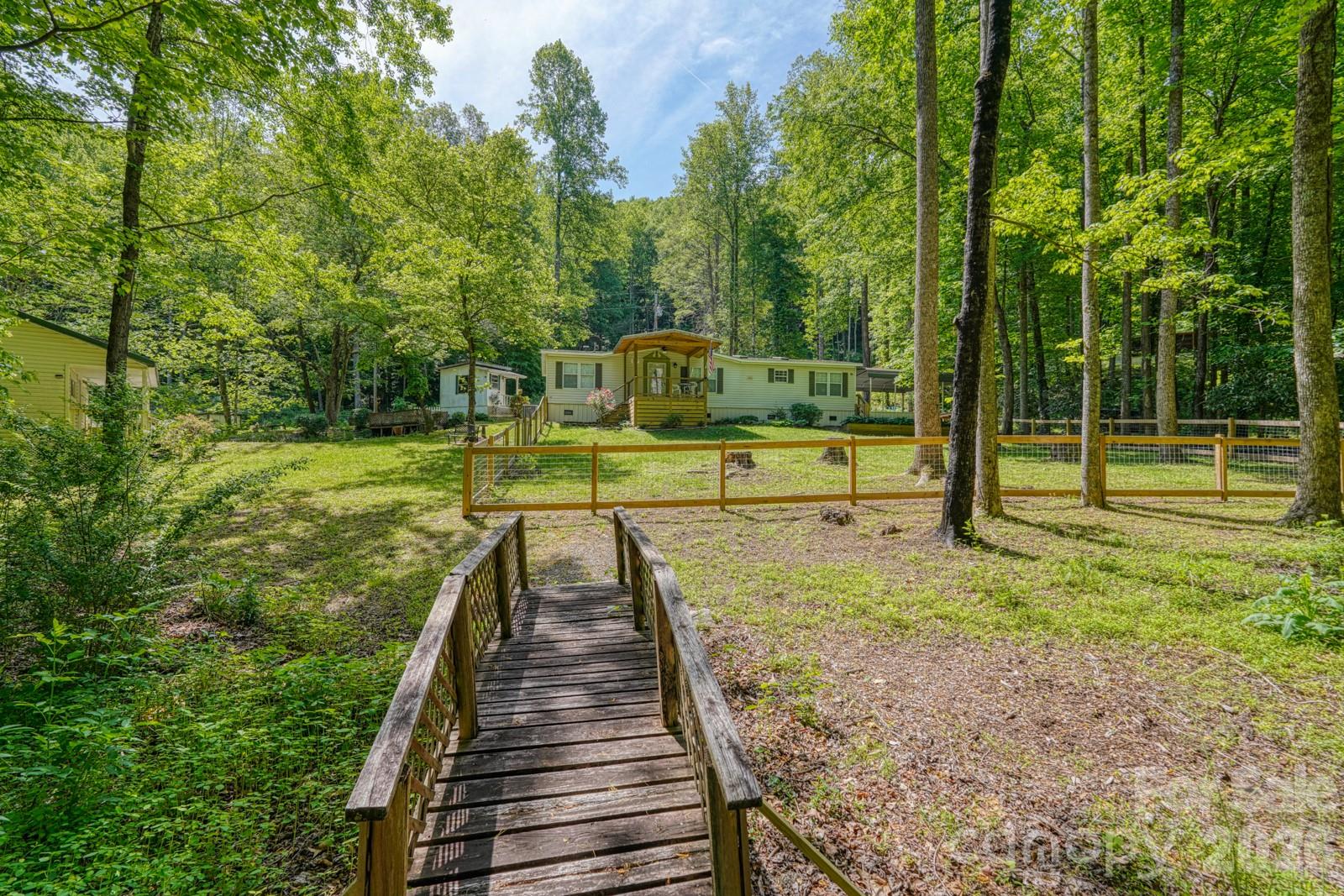 123 Little Rock Way