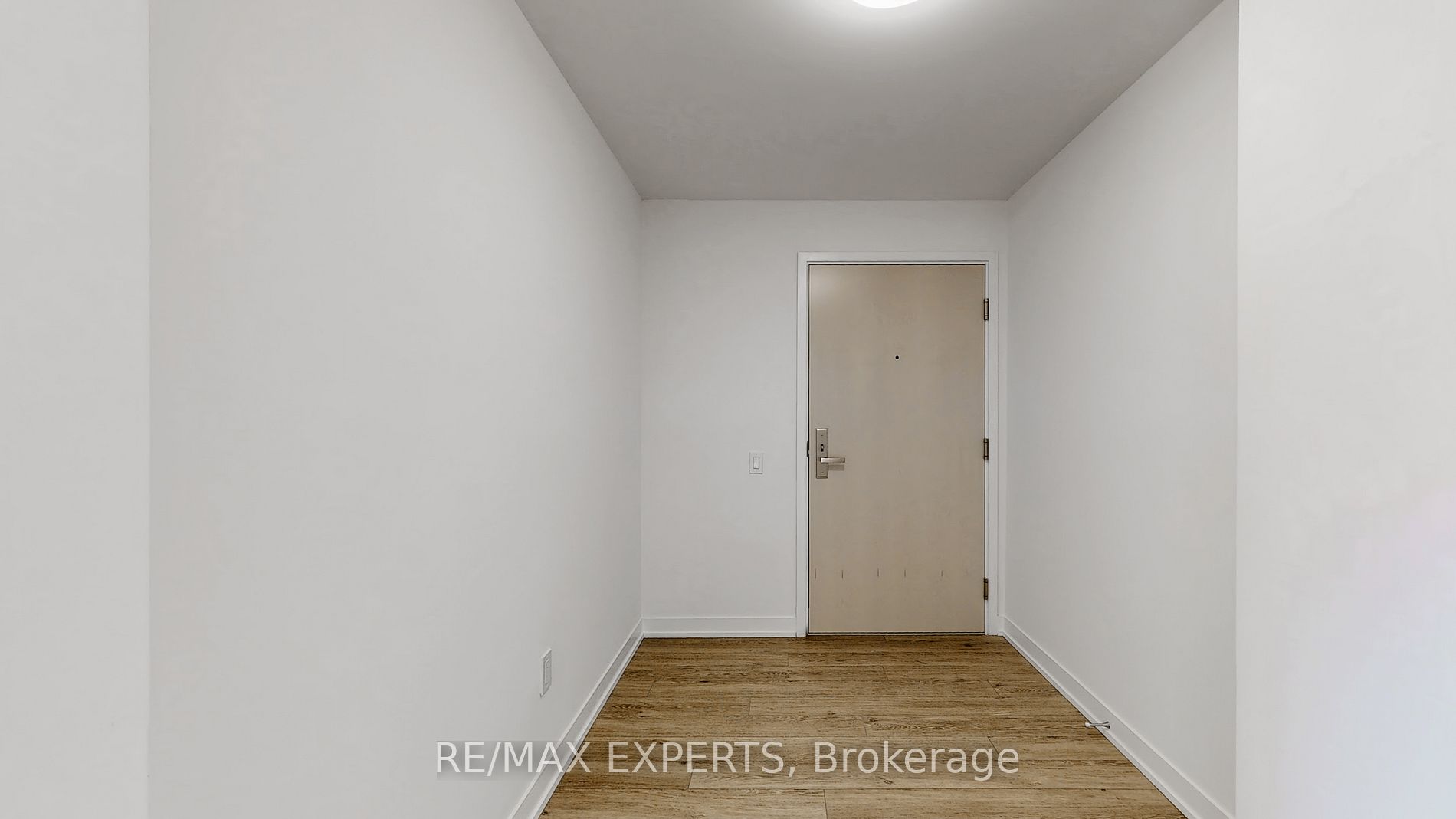500 Wilson Ave 824