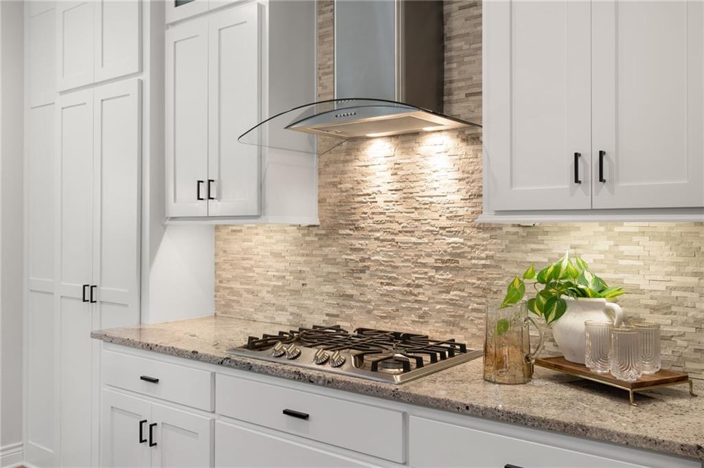 9778 Apple Blossom Lane