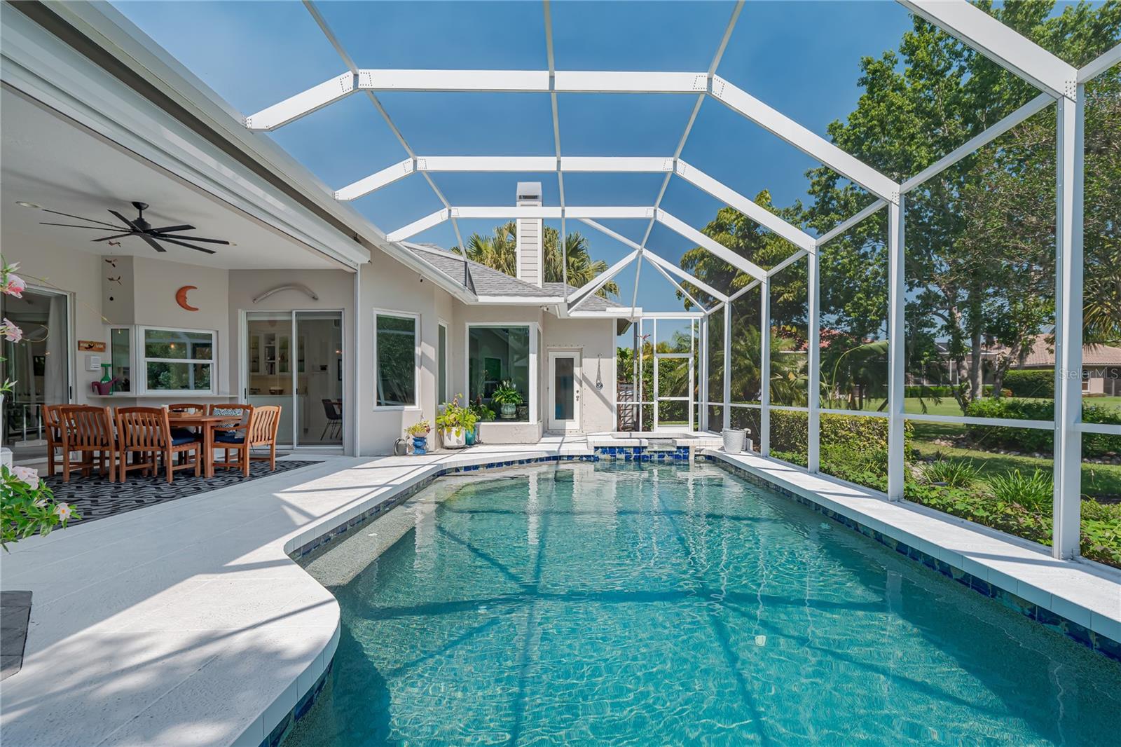 11806 Oak Ridge Drive