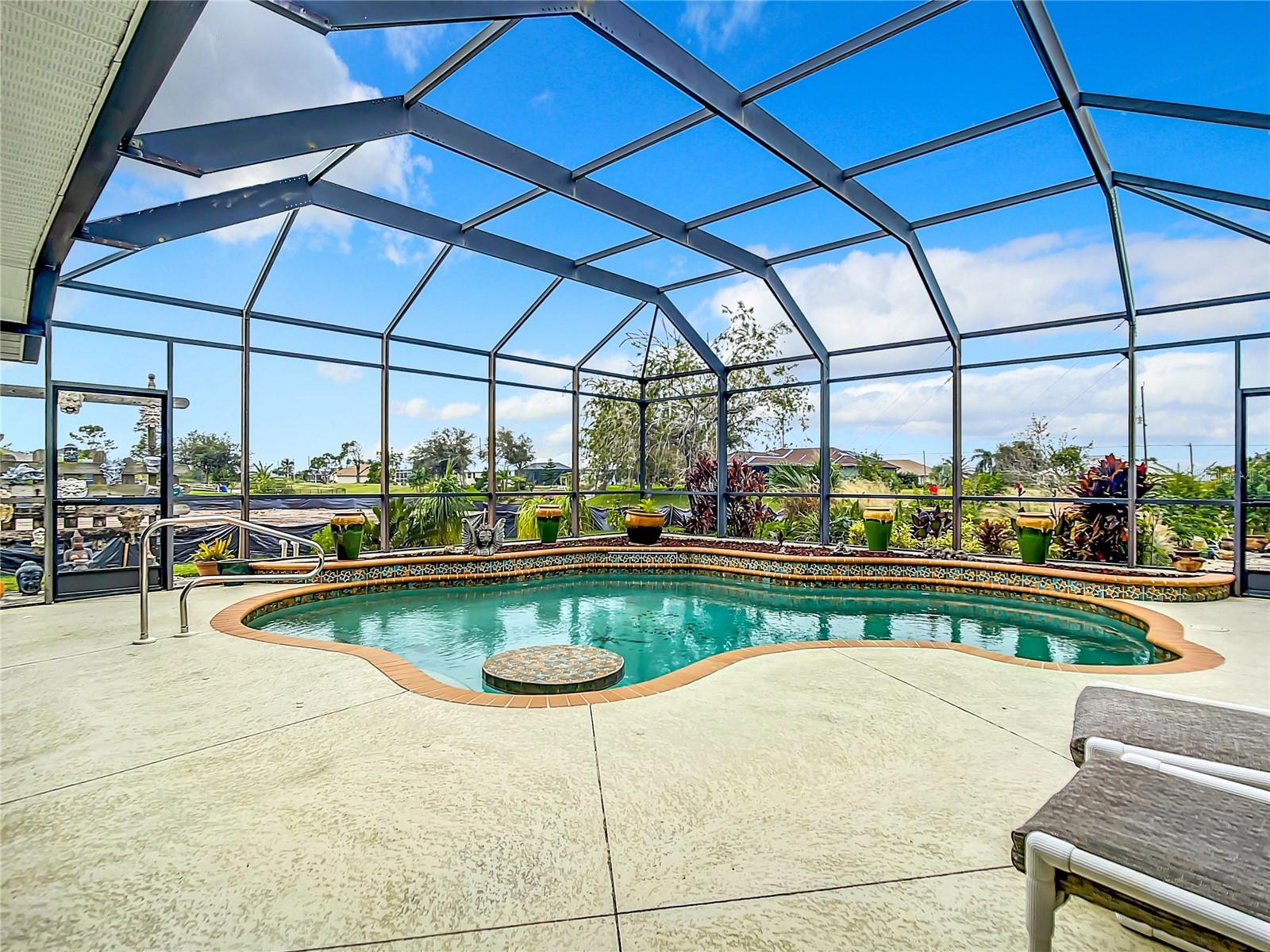 938 Boundary Boulevard