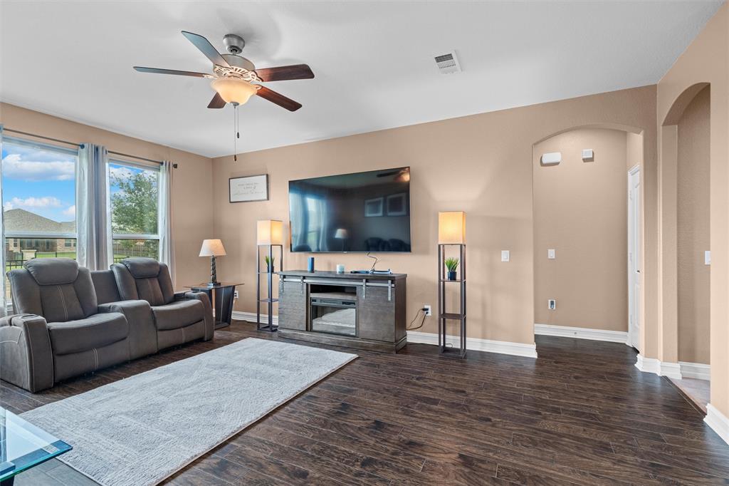 2812 Lamont Court