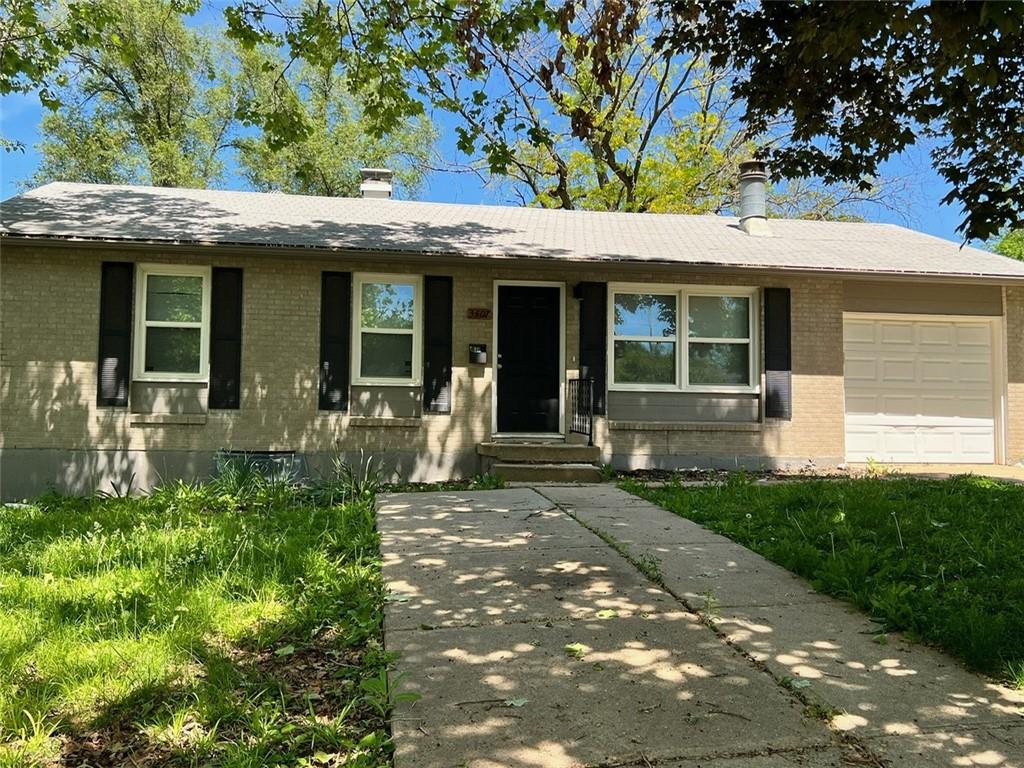 3407 S Claremont Avenue