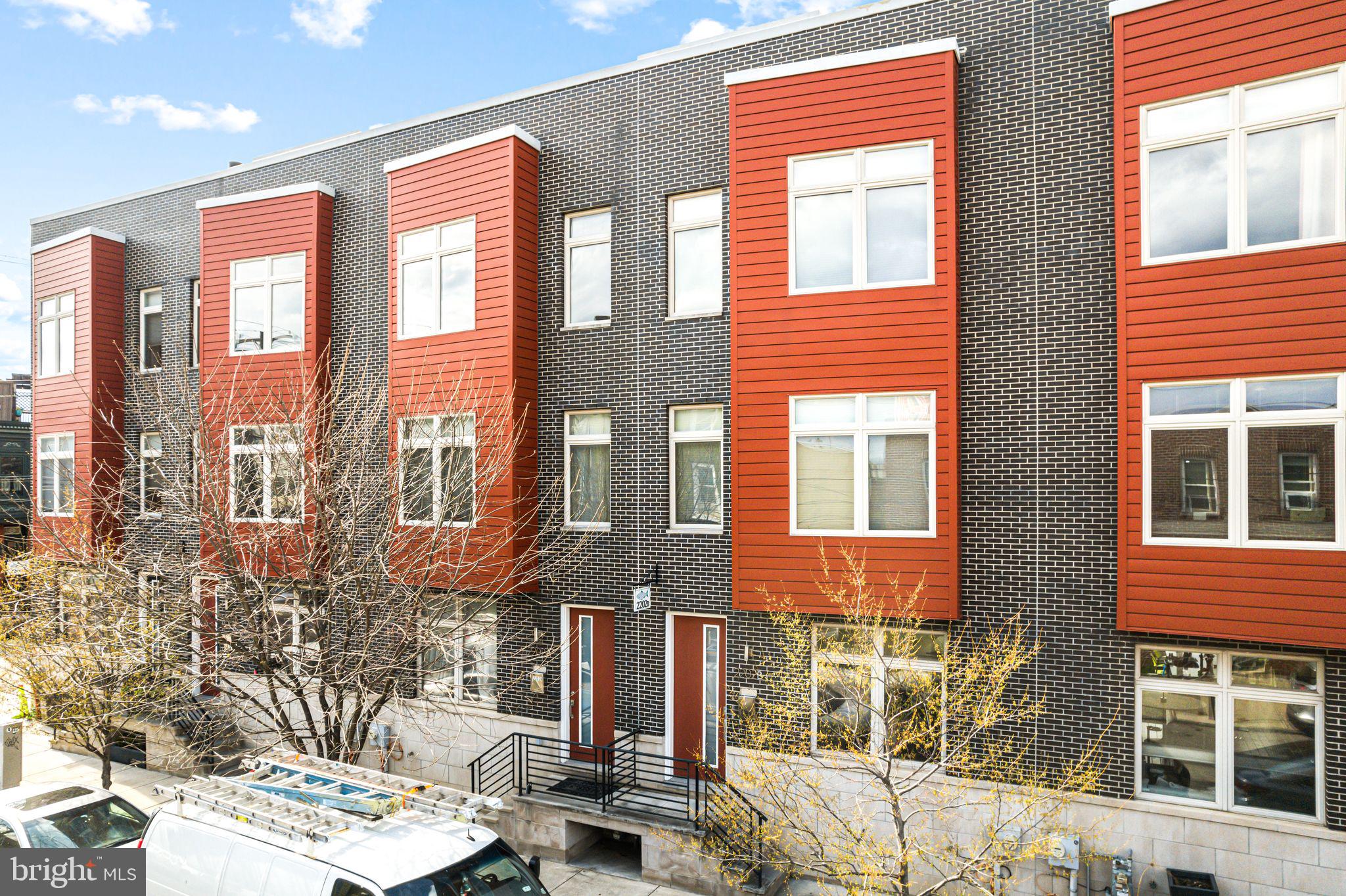 2202B E Thompson Street B