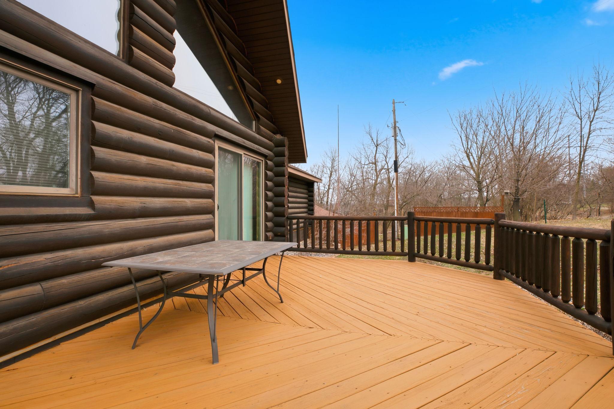 20368 Edgehill Circle