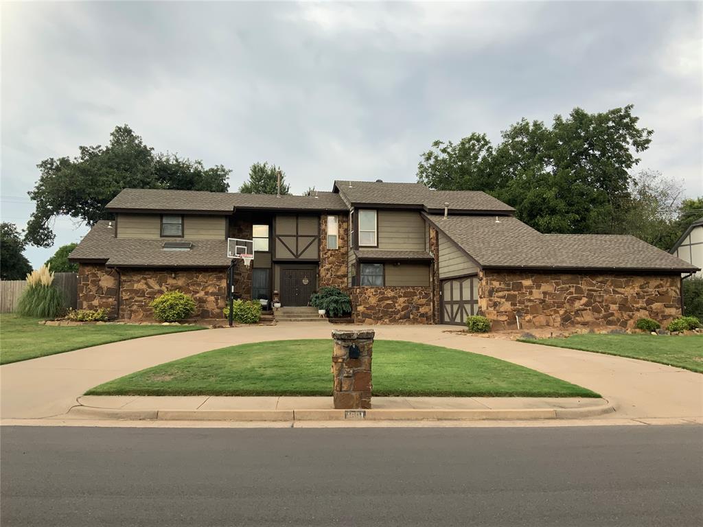 COME MAKE THIS FIXER UPPER YOURS!!!  Spacious and inviting, this two-story home sits proudly on a large corner lot and is priced to sell! With over 3,200 sq. ft., the open floor plan features 4 bedrooms, 2 living areas, and a versatile loft, offering plenty of space for everyone. Designed for entertaining, the home flows seamlessly into the backyard complete with a pool—perfect for hosting gatherings or enjoying quiet evenings at home.  Ready and waiting for its new owners to make it their own, this home is a rare opportunity you won’t want to miss!