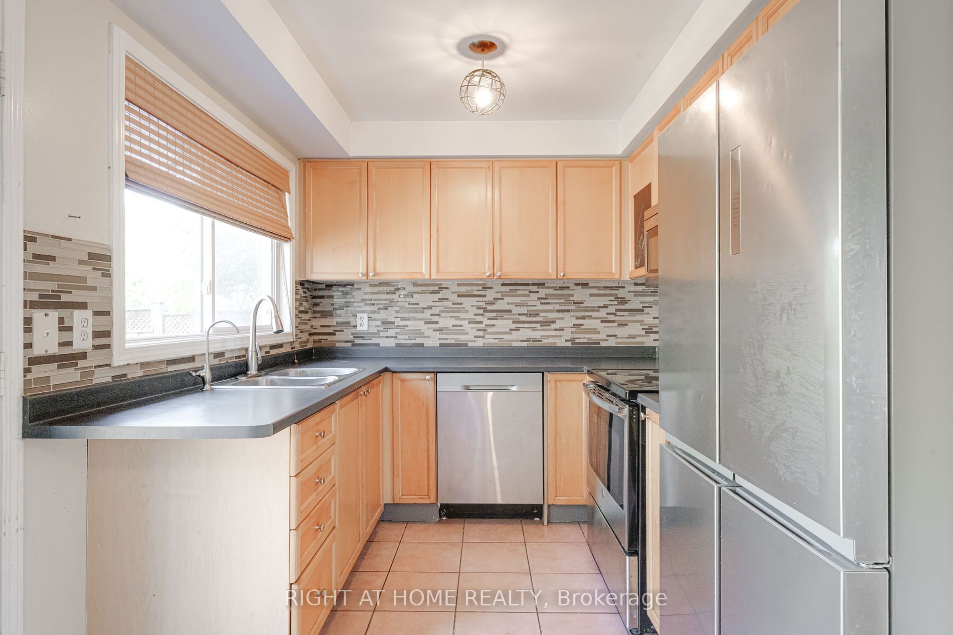 3155 Rock Harbour Rd