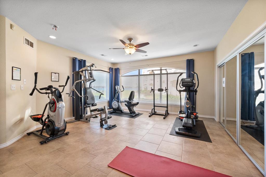 9900 Northshore Boulevard 3408