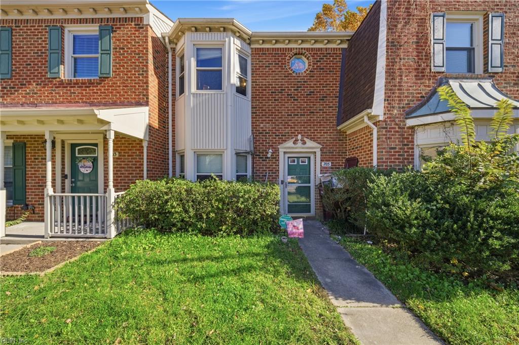 705 Creekside Crescent, Chesapeake, VA 