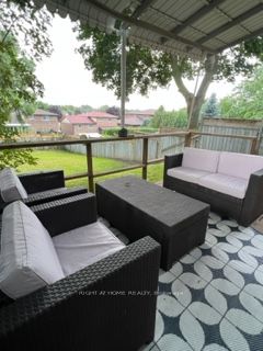 397 Simcoe Rd Lower