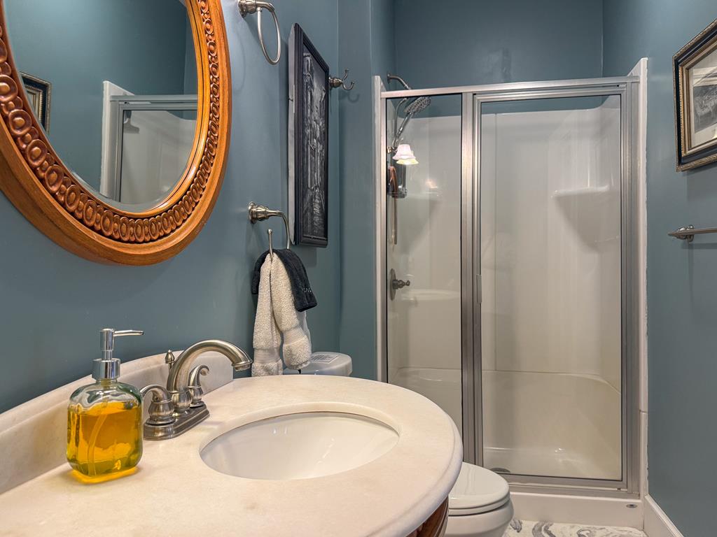 212 Bay Ave 9A