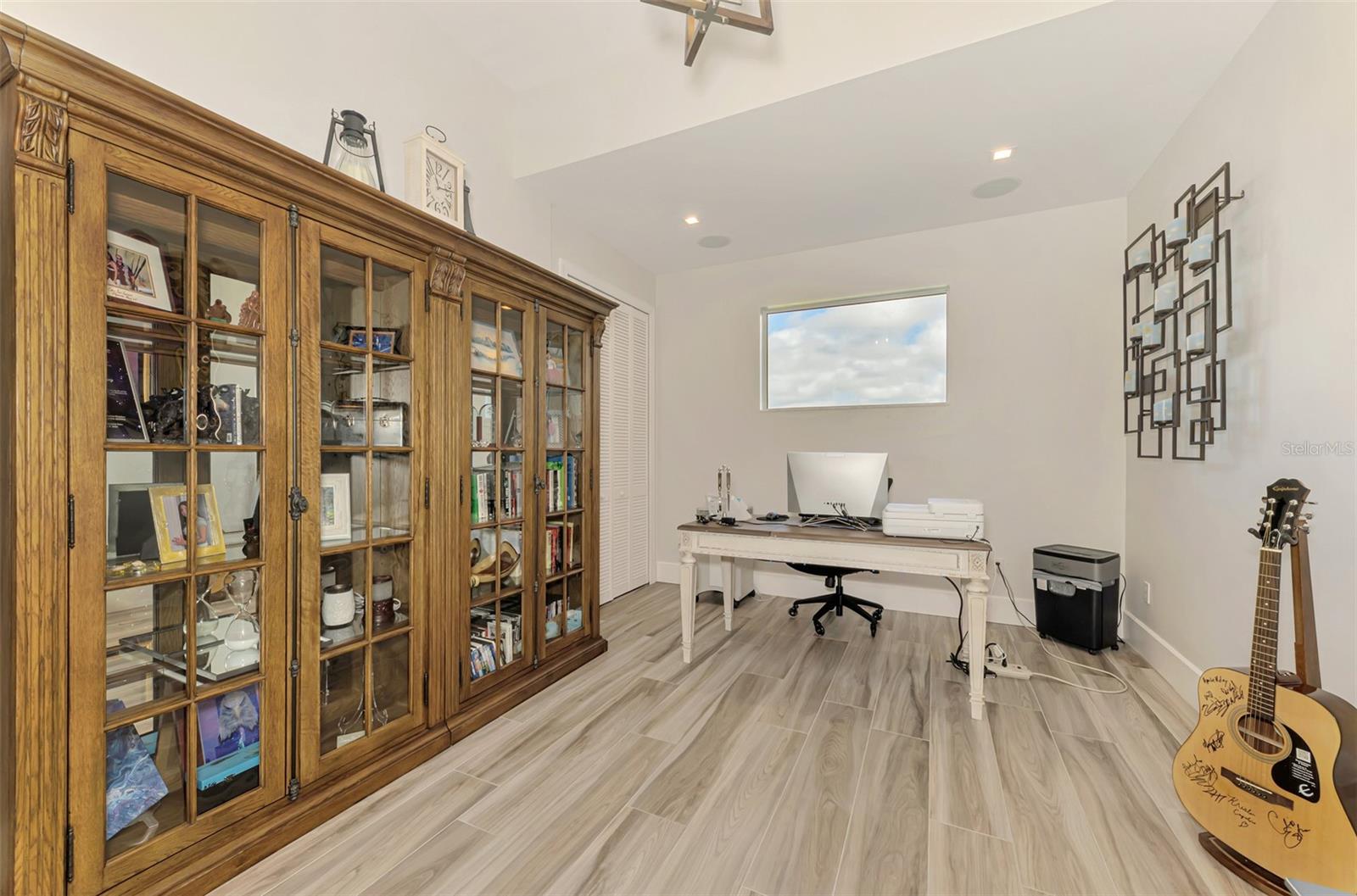 3051 Rivershore Lane