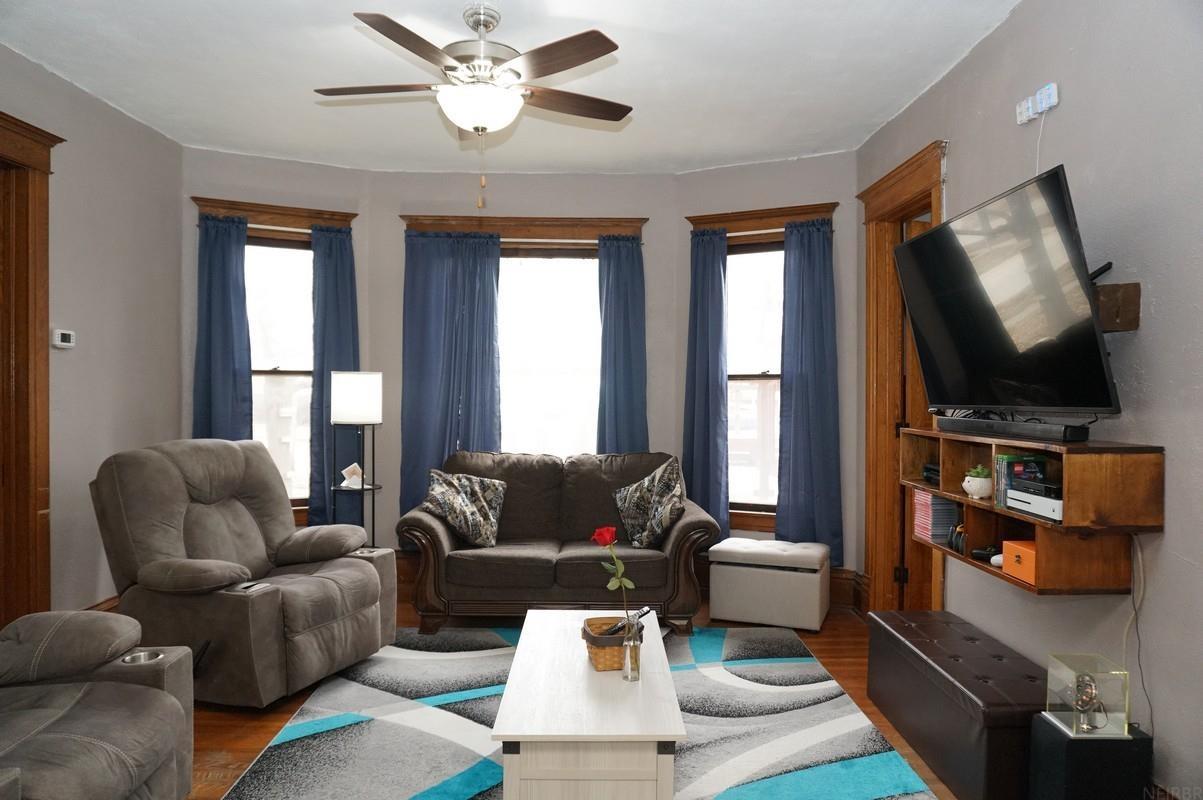 1420 Clark St Street
