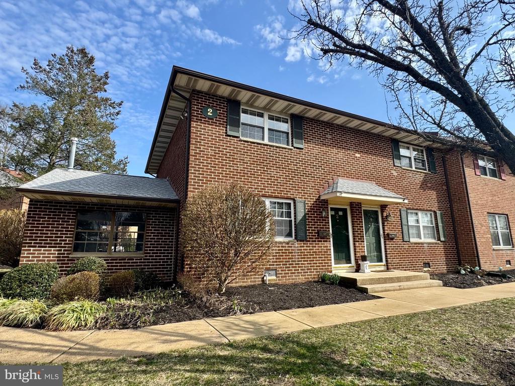 Medford Mill end unit townhome.  This upscale decorative unit has 2 bedrooms and a full bath on the upper level. The main floor has a spacious living room, eat-in kitchen and powder room. Lots of closet space. The landscaped backyard has a patio and privacy fence. Energy efficient central air conditioning will cut those energy bills in half. Medford Mill offers a pool, tennis courts, play ground and grounds maintenance. This home also includes the washer, dryer, dishwasher, stove/oven and refrigerator.  Medford Mill is located in the heart of Medford, just a short drive to all shopping, or walk to Medford Village, major routes are all nearby as well as Philadelphia and the Jersey shore. Great school, great community, great location!