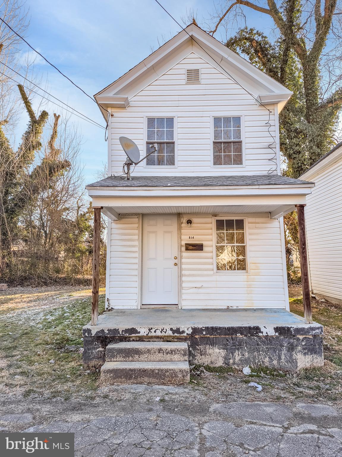 814 Ctr St  