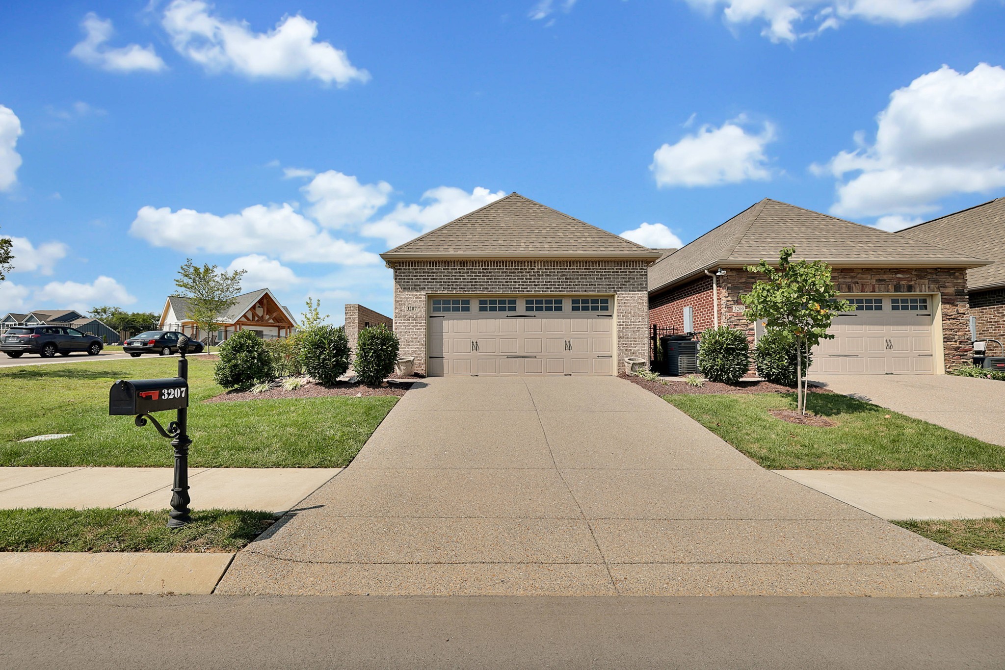 3207 Livermore Ln — sold