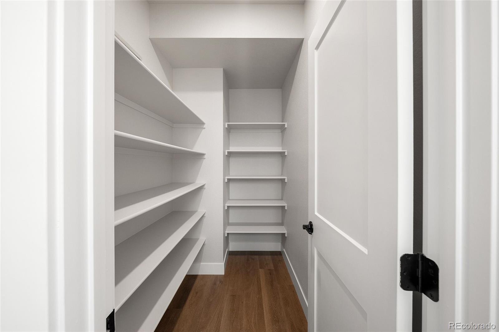 8652 Whiteclover Street