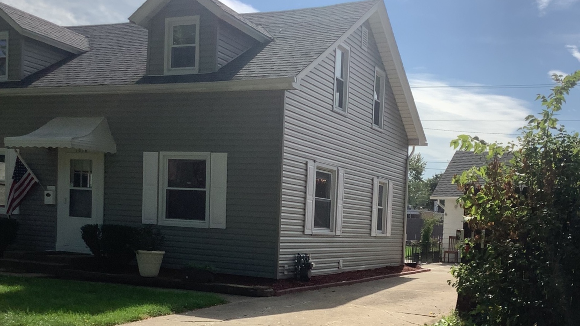 1016 John Street