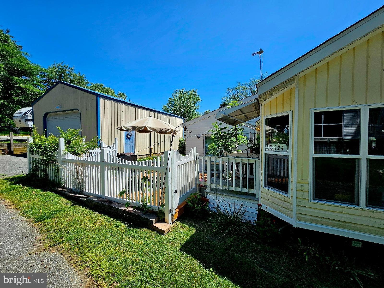 123 124 125 Palute Cir  