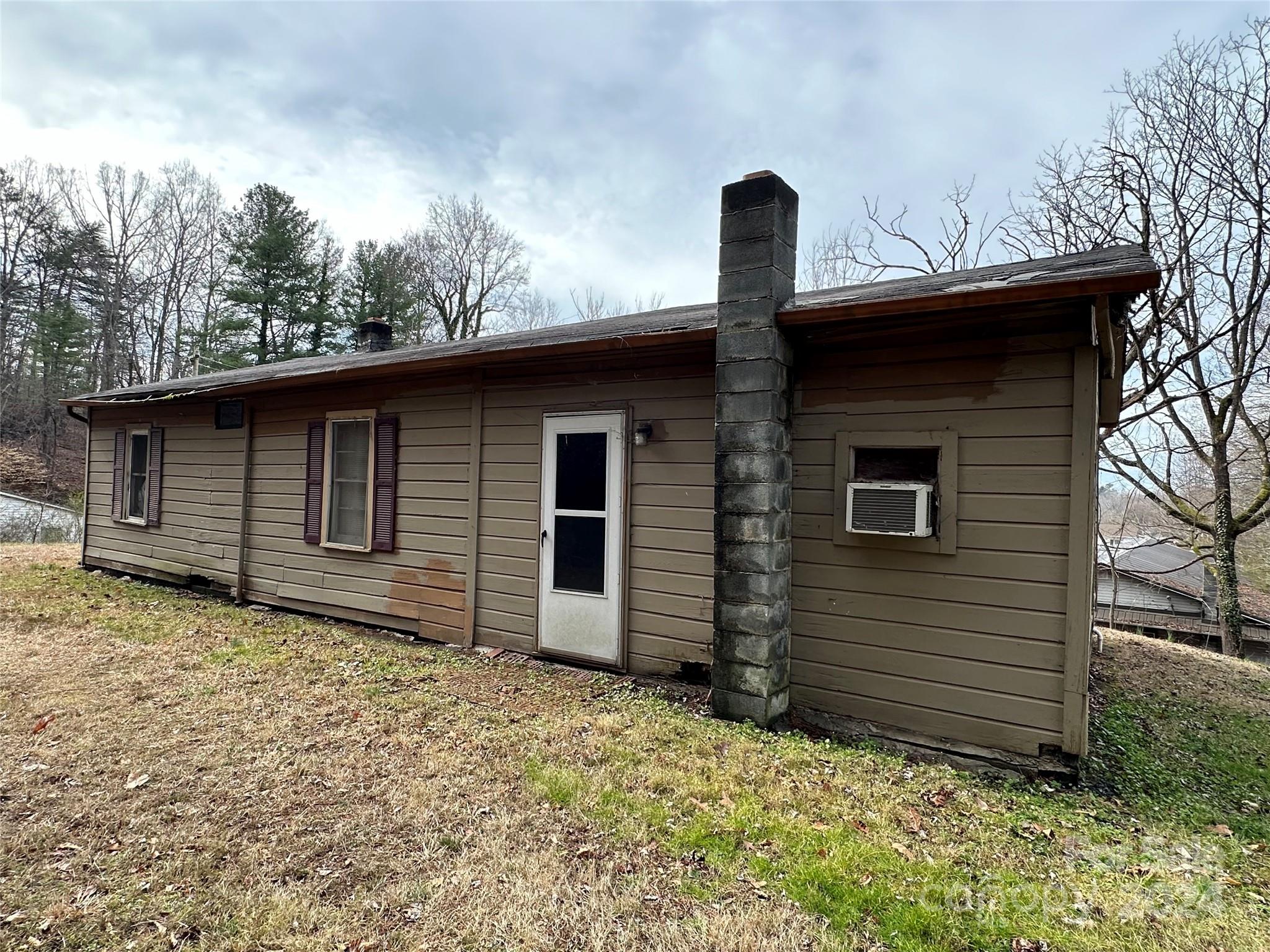 706 Berry Place