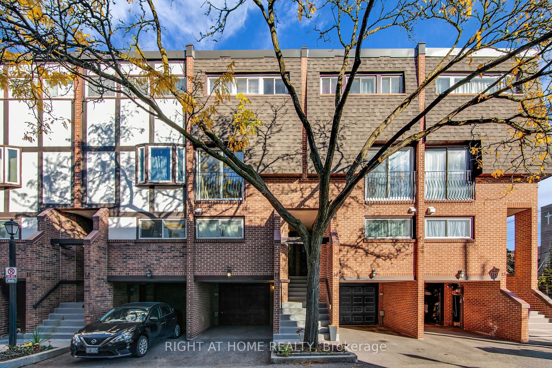 2716 E St Clair Ave 13
