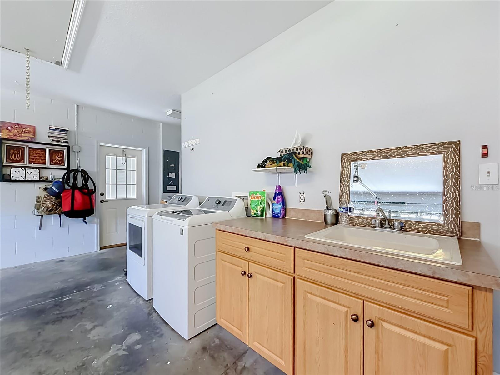 2534 Iris Ann Drive